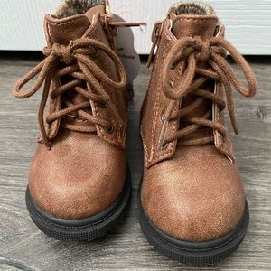Toddler girls boots size 4